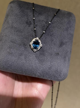 【幽蓝星渊】蓝宝椭圆吊坠项链碎钻复古边框设计冷艳轻奢锁骨链