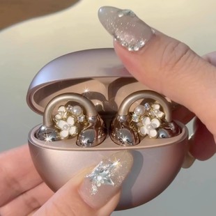 适用于freeclip耳机扣配饰仿珍珠双生小白花耳机夹小众甜美耳饰