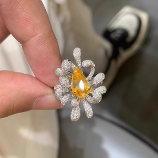 【黄晶绽雪】轻奢18K金色镶钻雏菊开口戒指精致奢华高定感指环女