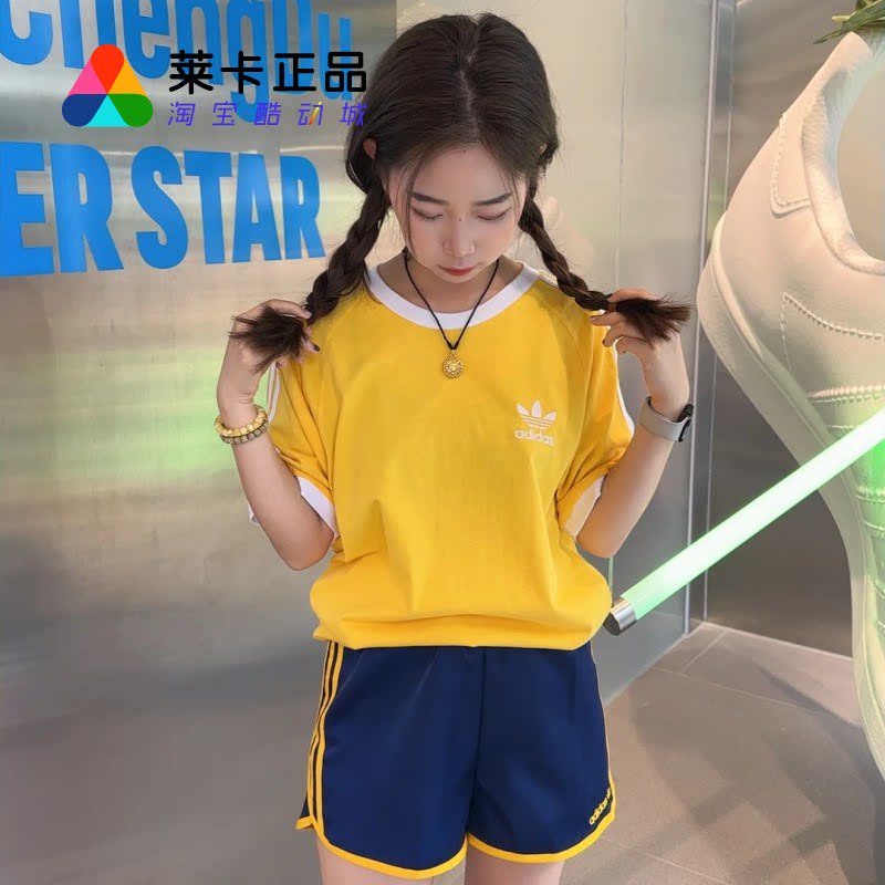 阿迪达斯女子运动休闲短袖