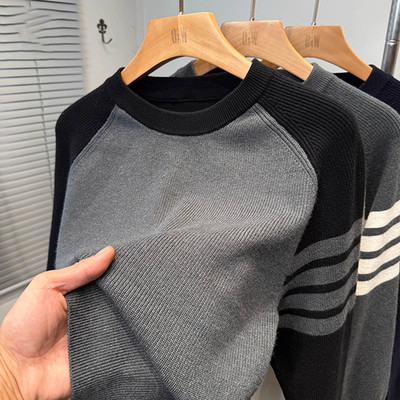 潮流拼色套头毛衣男款秋冬季时尚