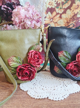 玫瑰。芳圃原创手工整体植鞣牛皮立体花朵小巧手机斜挎包002