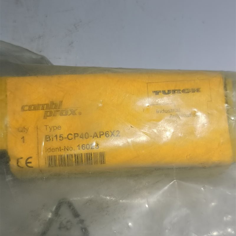 议价A052*全新图尔克接近开关传感器 BI15-CP40-AP6X2￥