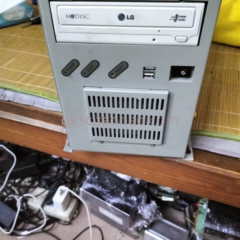 议价研华IPC-6606工控主机    型号看片    包￥