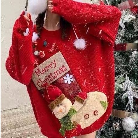 Loose Christmas stockings, snowman decoration, red knitted