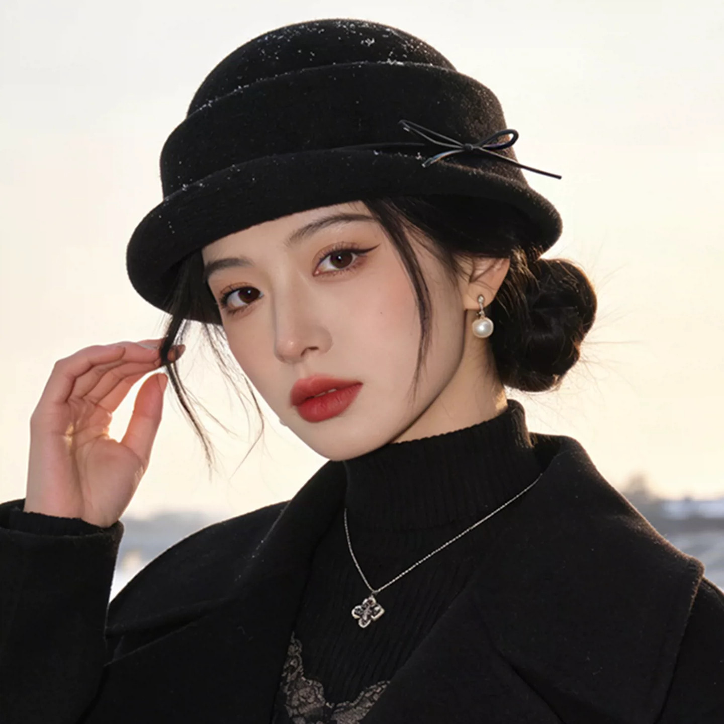 千金风黑色蝴蝶结宽檐渔夫帽女
