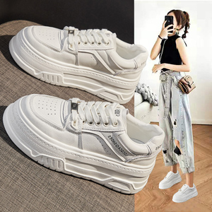 厚底松糕小白鞋女鞋2026春季新款百搭时尚高级感超火运动休闲板鞋