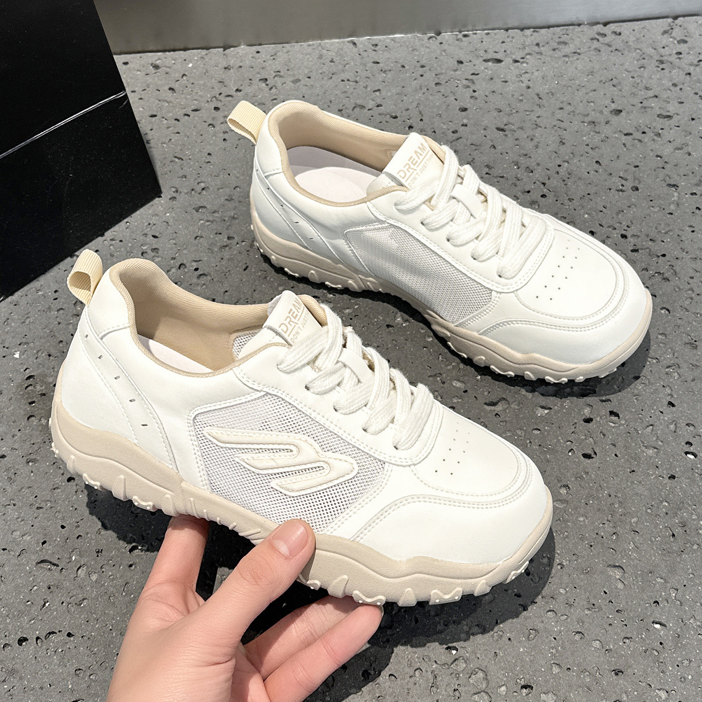 软底平底透气小白德训鞋女2026夏季新款薄款网面舒适运动休闲板鞋