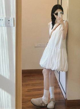 韩系白色无袖背心连衣裙
