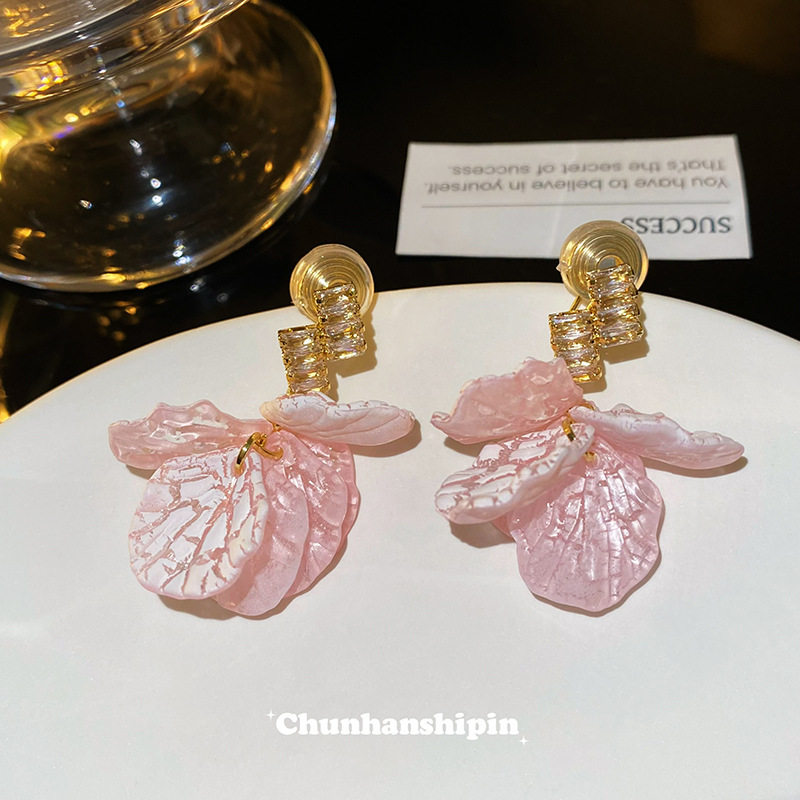 粉色贝壳花瓣流苏耳夹无耳洞耳饰轻奢小众春夏甜美耳钉时尚耳环女