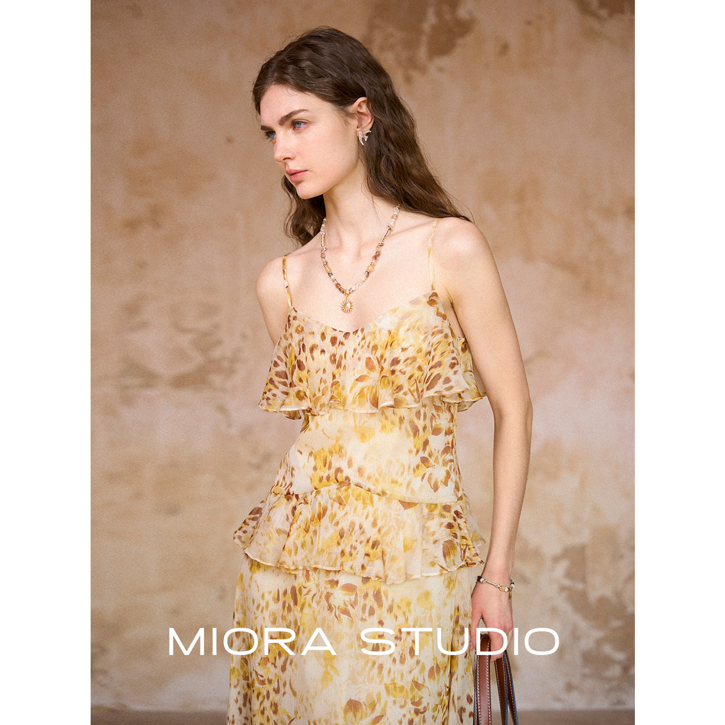 Miorastudio法式复古雾黄色豹纹长裙荷叶边度假风吊带连衣裙女