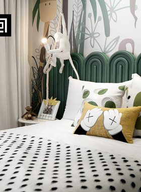 软装样板间男孩房动物绿色森林系列主题儿童kaws抱枕床上用品套件