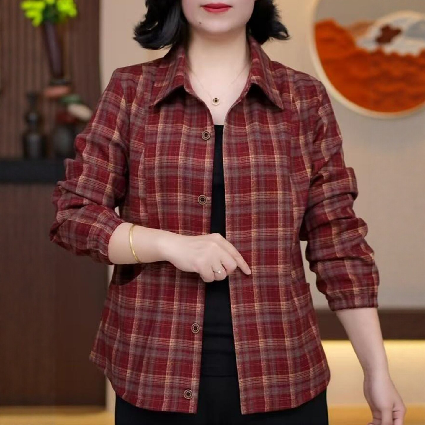 时尚翻领格子长袖衬衫早秋新款洋气中年女装休闲百搭单排扣开衫女
