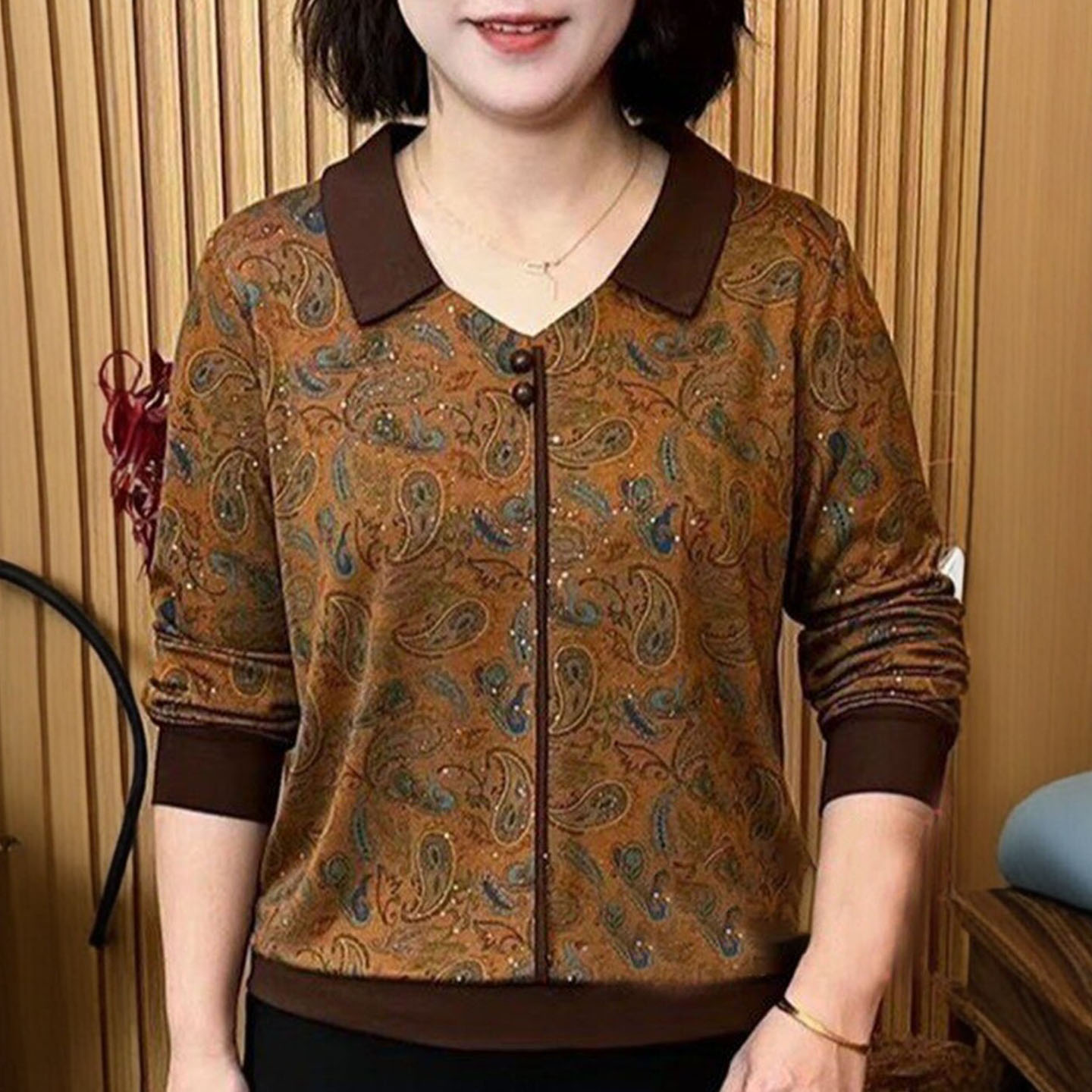 秋季款中老年女印花翻领条纹上衣图片