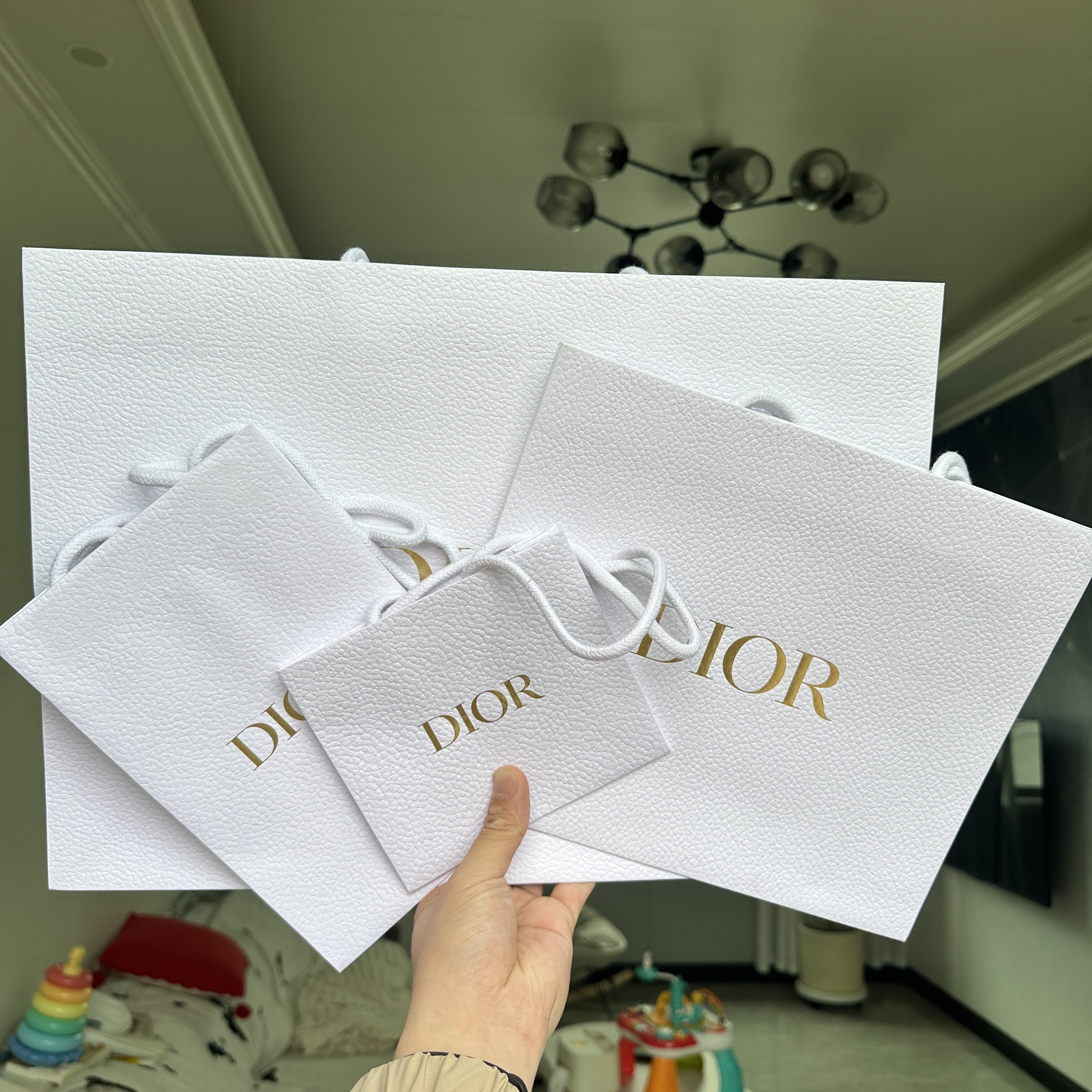 专柜原装迪家纸袋礼品袋 口红香水包装袋礼盒手提袋 送礼正品