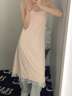 Dear wednesday.波浪纹小蕾丝可爱休闲甜美温柔气质吊带连衣裙