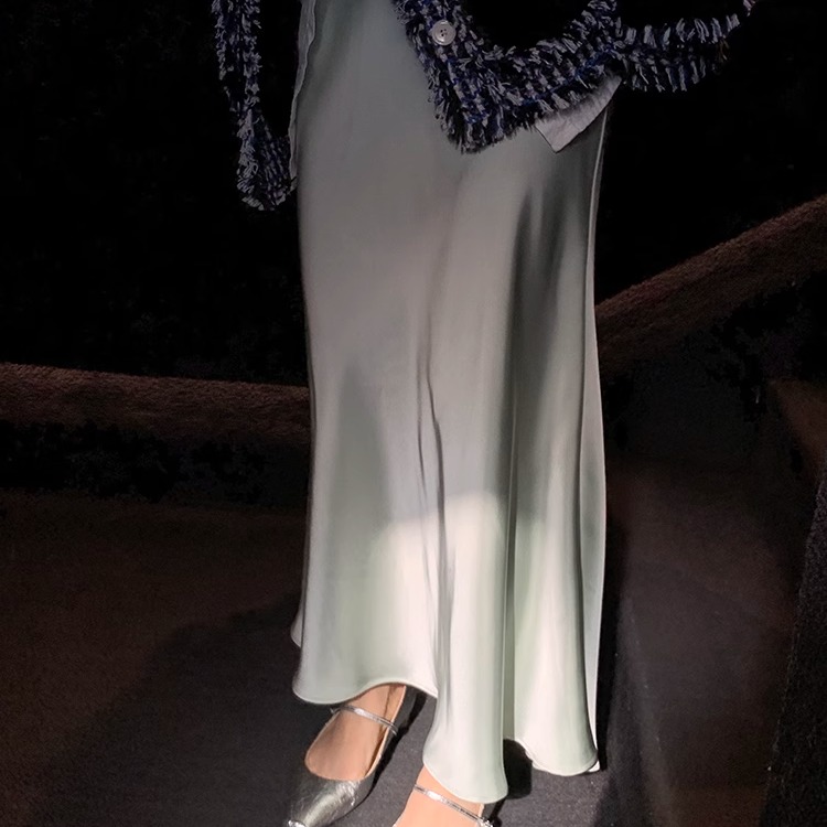 DearWednesday法式高级感气质醋酸绸缎裙女冬季显瘦包臀裙半身裙