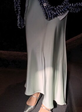 DearWednesday法式高级感气质醋酸绸缎裙女冬季显瘦包臀裙半身裙