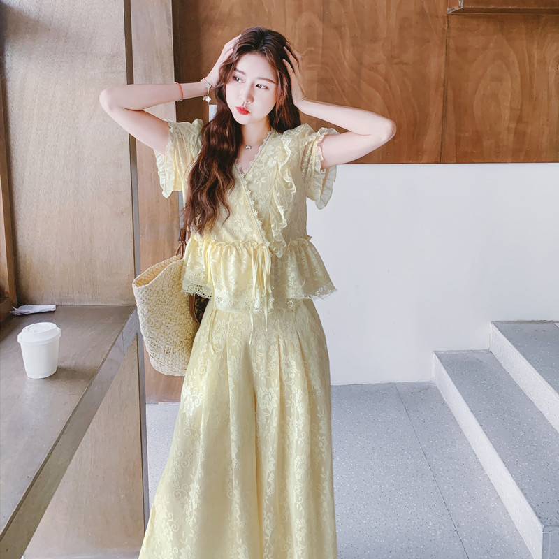 可爱奶黄色上衣半身裙套装女2025年夏季新款大方得体高级感一整套,女装套装/套裙,2C021
