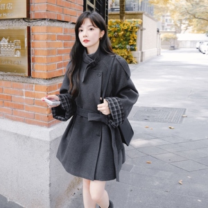 格纹拼接深灰色毛呢大衣外套女冬季2025新款收腰显瘦流行爆款大衣图片