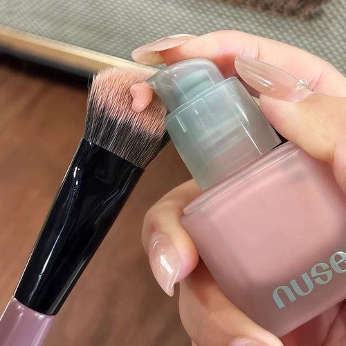 液体腮红天命刷！腮红刷斜坡面点彩刷便携化妆师专用修容刷