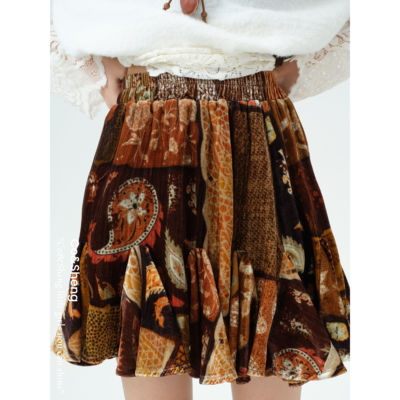 重生半身裙印花设计短款