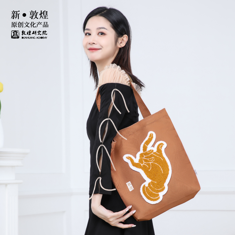 敦煌手姿刺绣帆布包女包