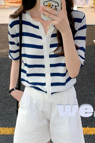 Real price spring and summer Korean version of versatile stripe minority knitted short sleeved cardigan top