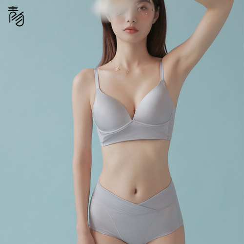 青吻塑型调整无钢圈内衣套装