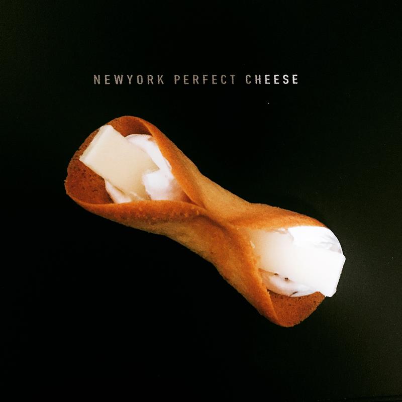 新货顺丰冷链日本零食NY芝士卷纽约PERFECT CHEESE奶油夹心蛋卷礼