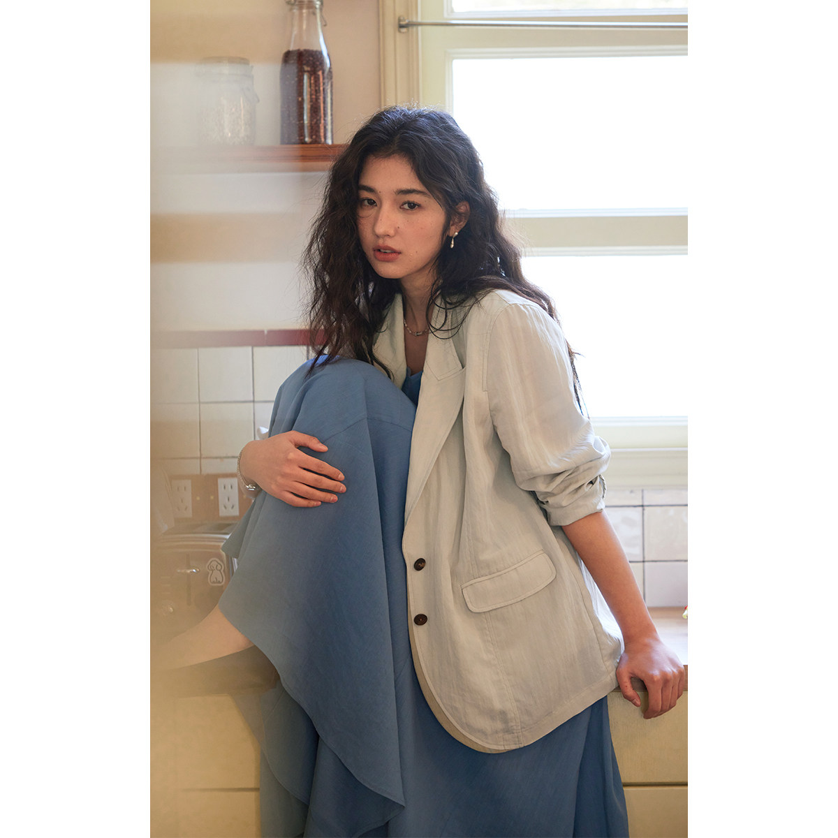 solighter 法式莱赛尔薄款西装外套女春季2026新款下摆拼接外套