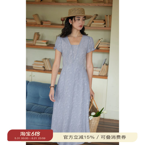solighter法式v领提花收腰连衣裙
