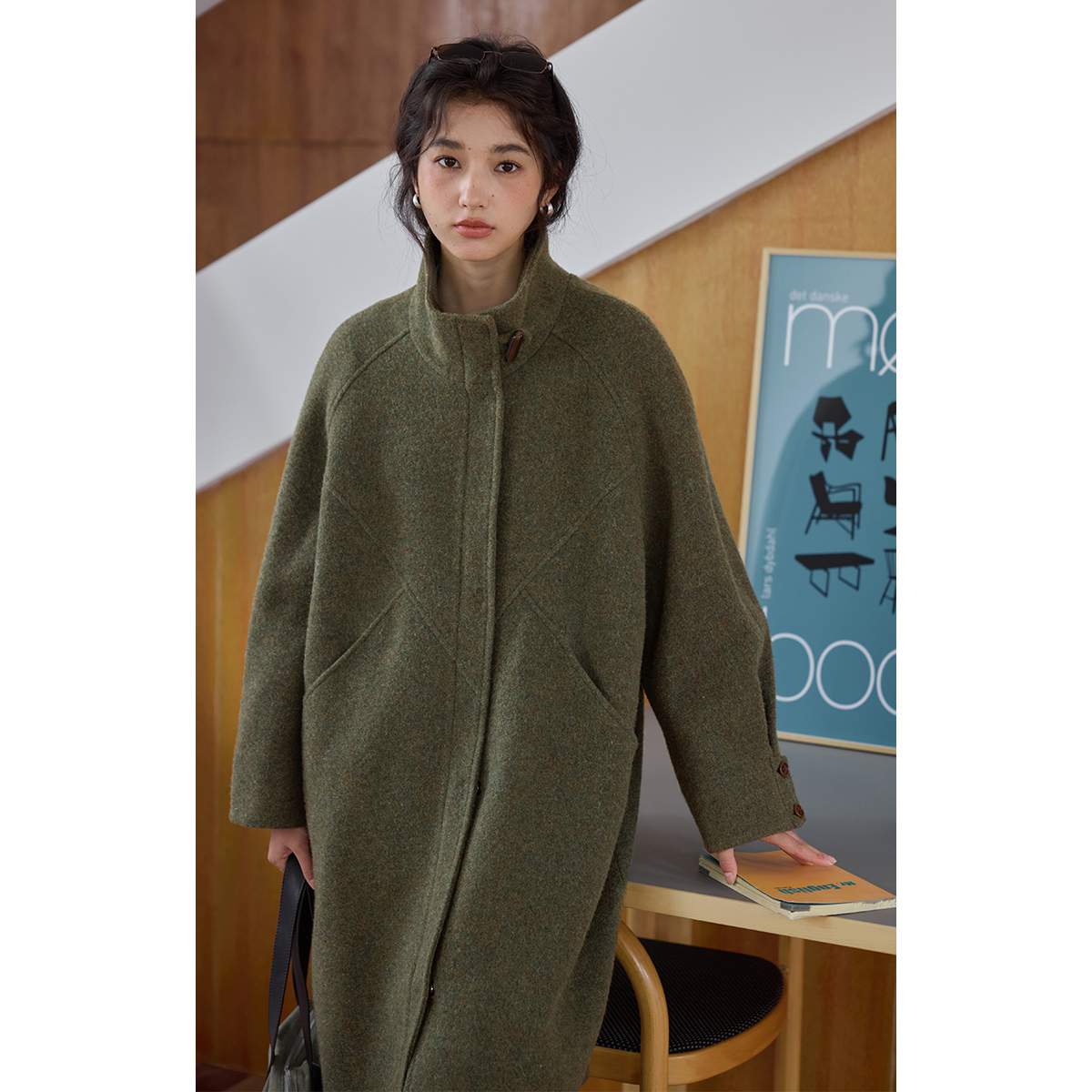 solighter100%羊毛立领大衣