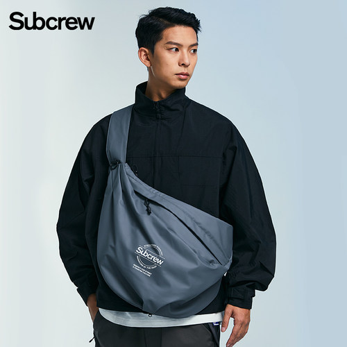 Subcrew潮牌大容量通勤斜挎包