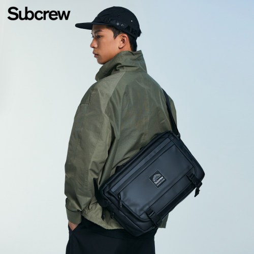 Subcrew大容量15.6寸电脑斜挎包