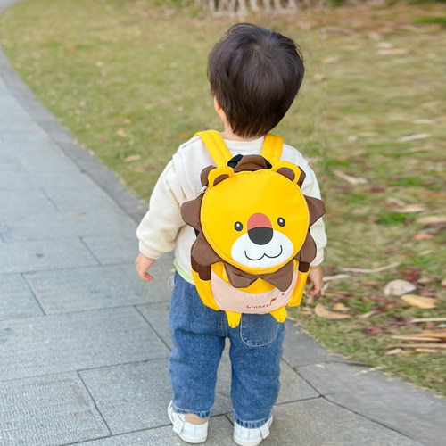 1岁2岁超萌小狮子防走失小书包