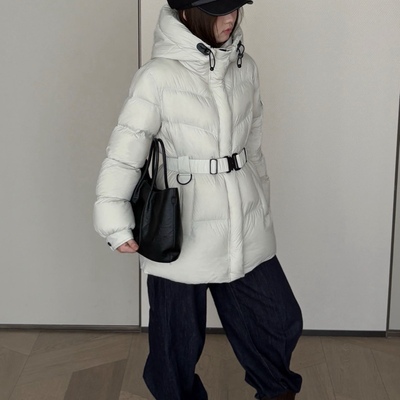 连帽收腰欧货中长款羽绒服