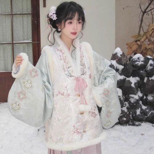 加绒冬款拜年服重工刺绣马面裙