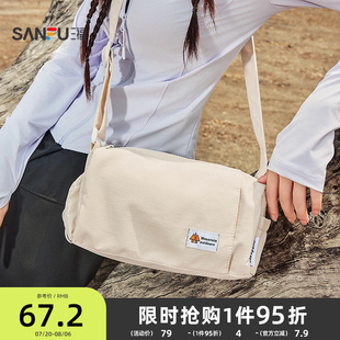 三福斜挎包夏季 學(xué)院運(yùn)動風(fēng)多口袋輕量小枕頭包帆布女包500193