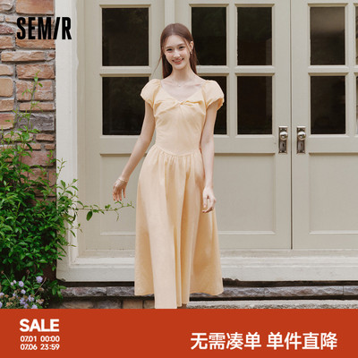 森马泡泡袖扭结收腰A字连衣裙女