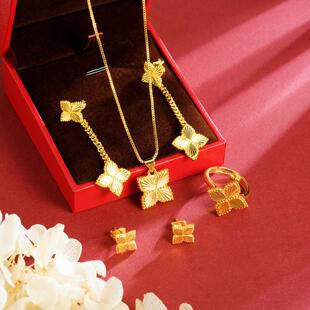 铜合金四叶草戒指项链简约百搭横纹车女花纹耳饰小众设计货源