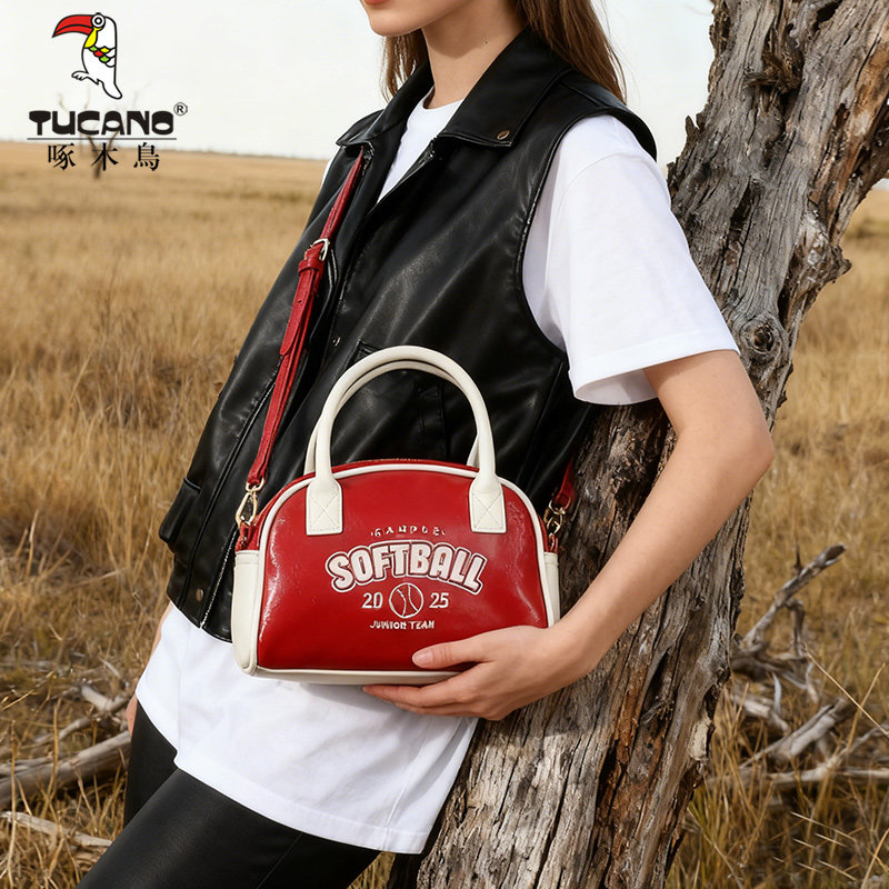 啄木鸟2026包包女式轻奢小众高级感红色波士顿保龄球包手提斜挎包,箱包皮具/热销女包/男包,马鞍包,淘宝优惠券,粉丝福利购,淘宝优惠卷