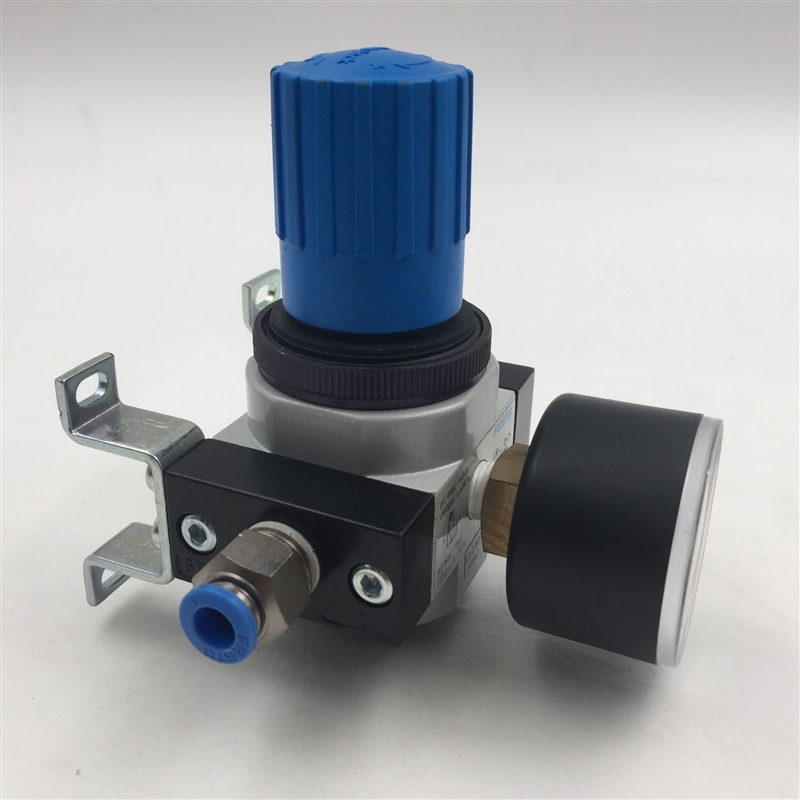 FESTO减压阀LR-1/4-D-7-O-I-MINI 192307+MA-40-1-G1/8-MPA192732