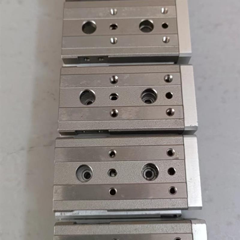 滑台缸:型号:MXQ8L-20