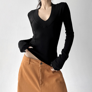 性感显瘦深v领设计感上衣内搭上衣 新款 韩系穿搭打底衫 女2025冬季