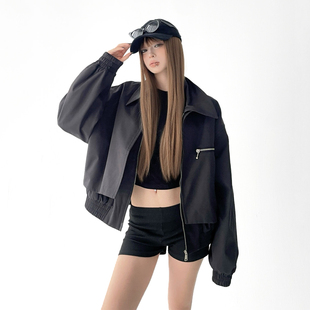 木昱子2025年秋冬季新款洋气外套女翻领拉链高级感设计女士短上衣