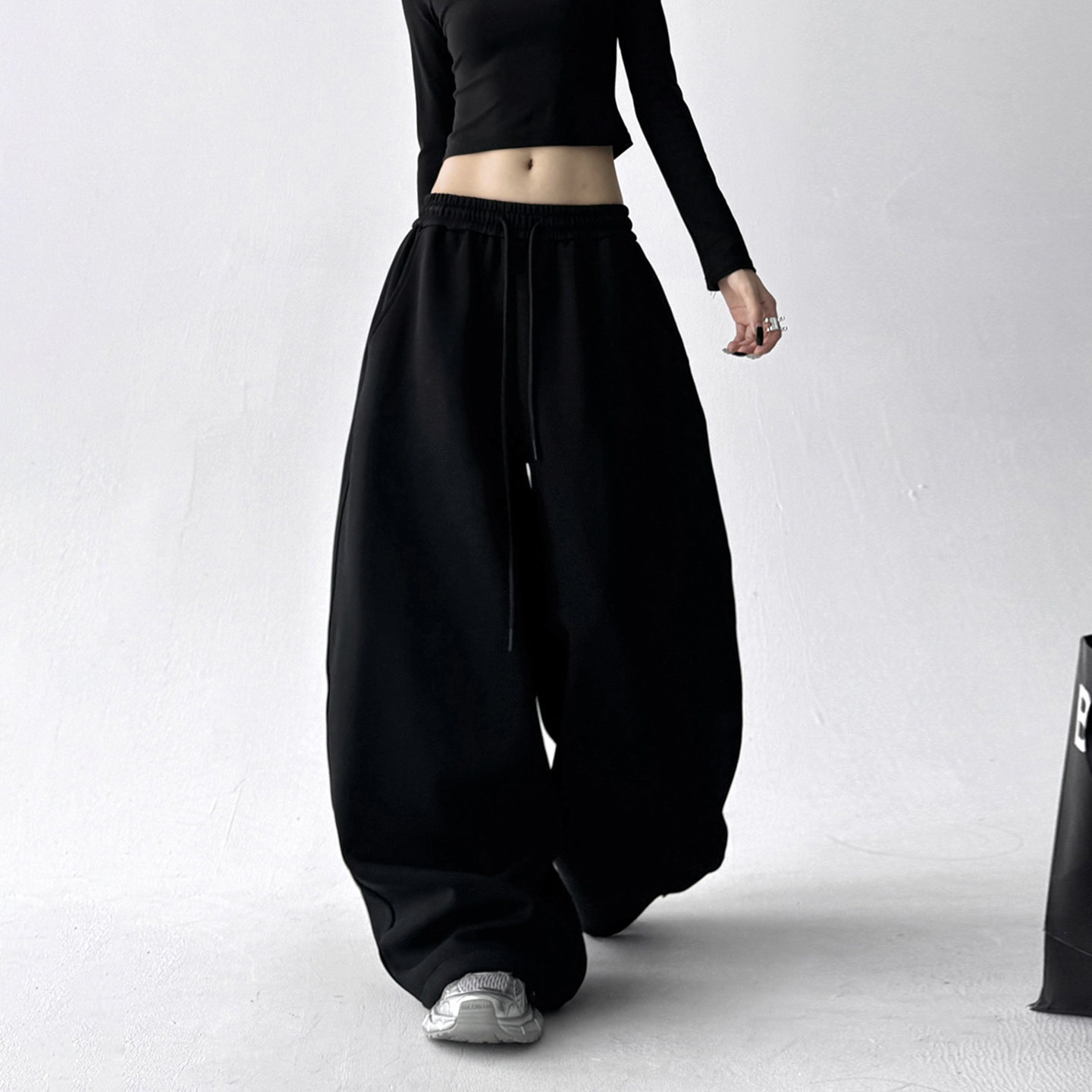 2025秋冬运动裤豹女新款韩版宽松显瘦百搭休闲高腰直筒阔腿长裤子
