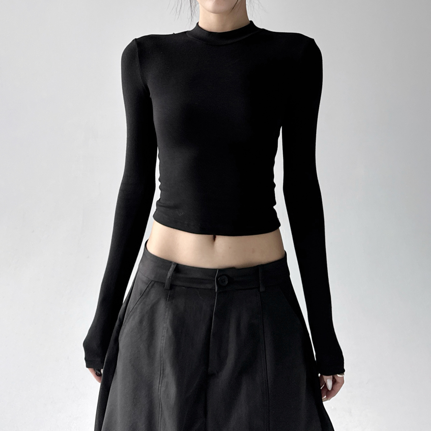 经典时尚紧身打底衫女2025年秋冬新款高弹力修身内搭外穿百搭上衣