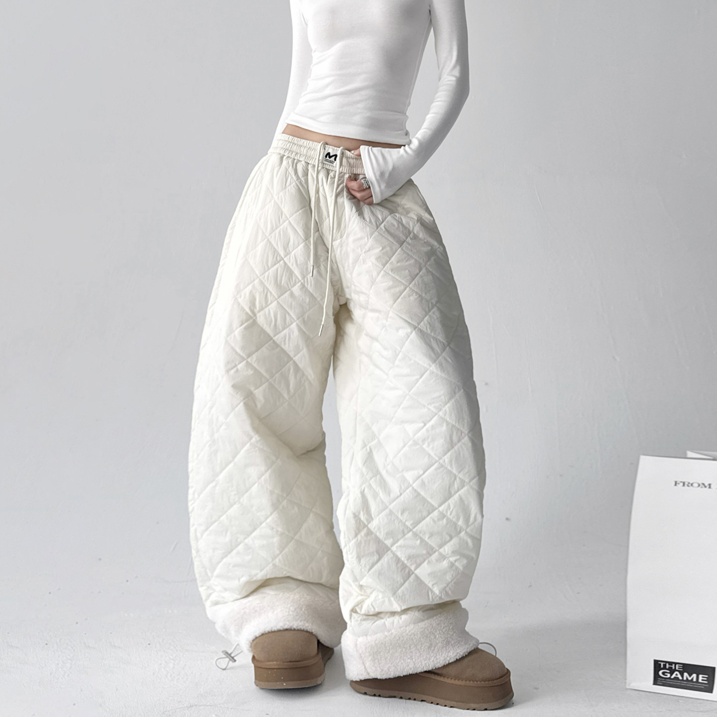 2025冬季新款两穿阔腿宽松保暖御寒通勤百搭菱格夹棉裤子女