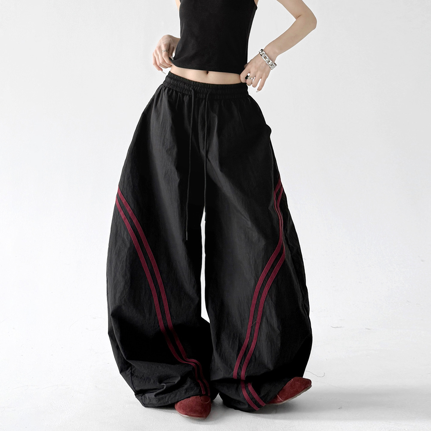 黑色运动裤女2026夏季新款三条杠阔腿裤女士宽松户外登山休闲长裤